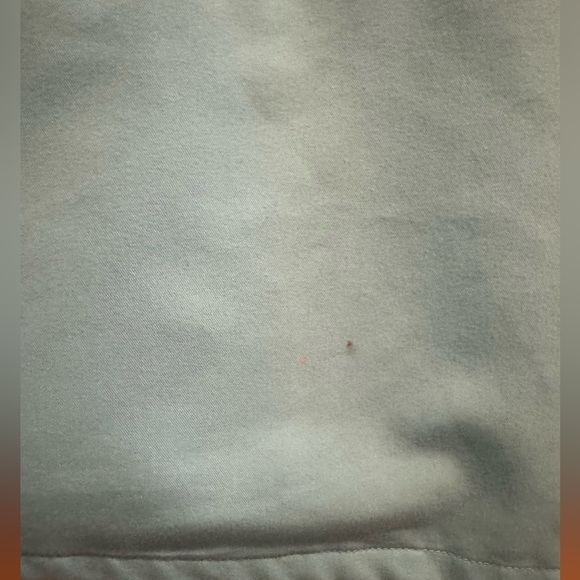 Figs Neon Blue Casma Three-Pocket Scrub Top - Picture 4 of 5